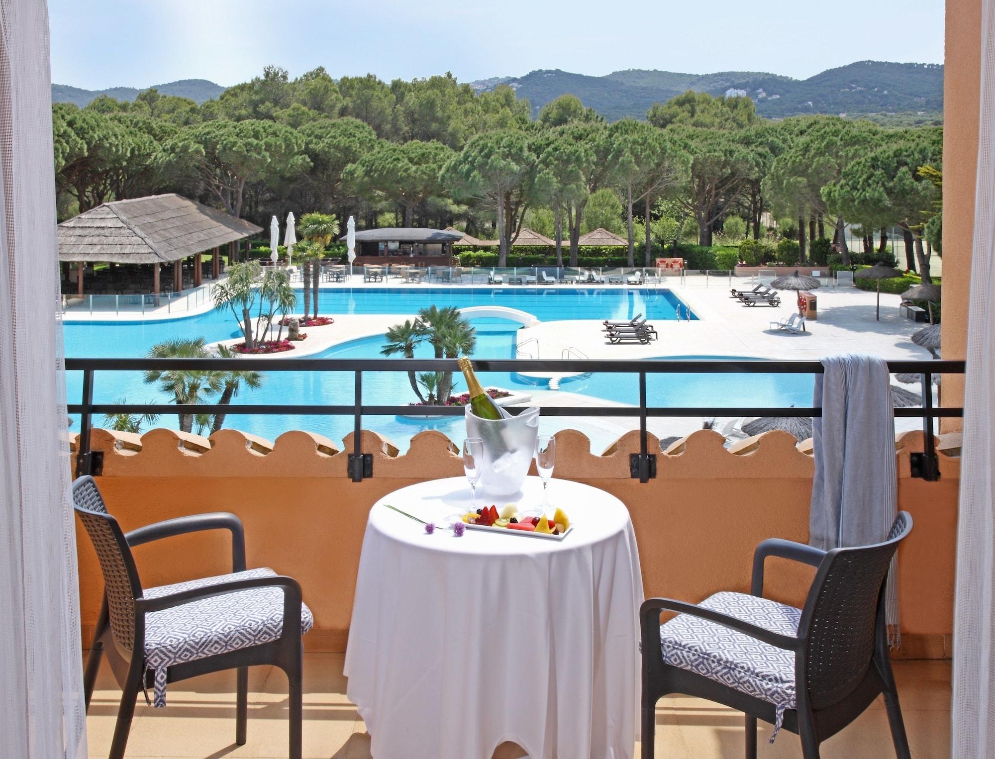 La Costa Hotel Golf & Beach Resort Pals Exterior photo